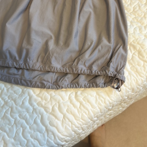 Lululemon tank - Picture 2 of 6